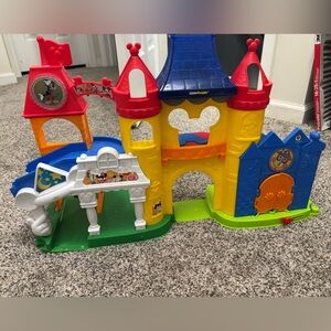 Fisher Price Little People Magic Kingdom Day